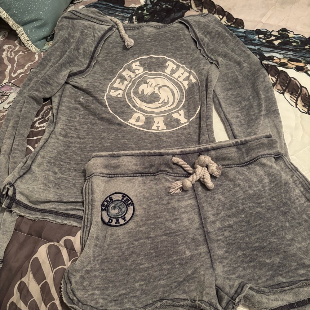 Venus Seas the day” nautical hoodie and shorts set.